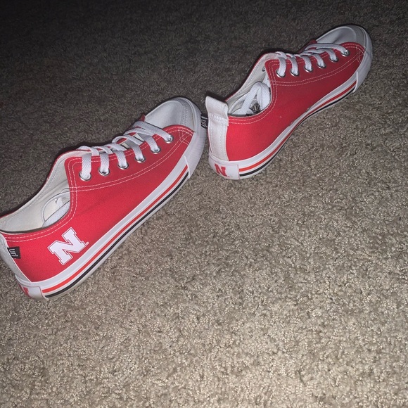 Converse - Picture 3 of 3